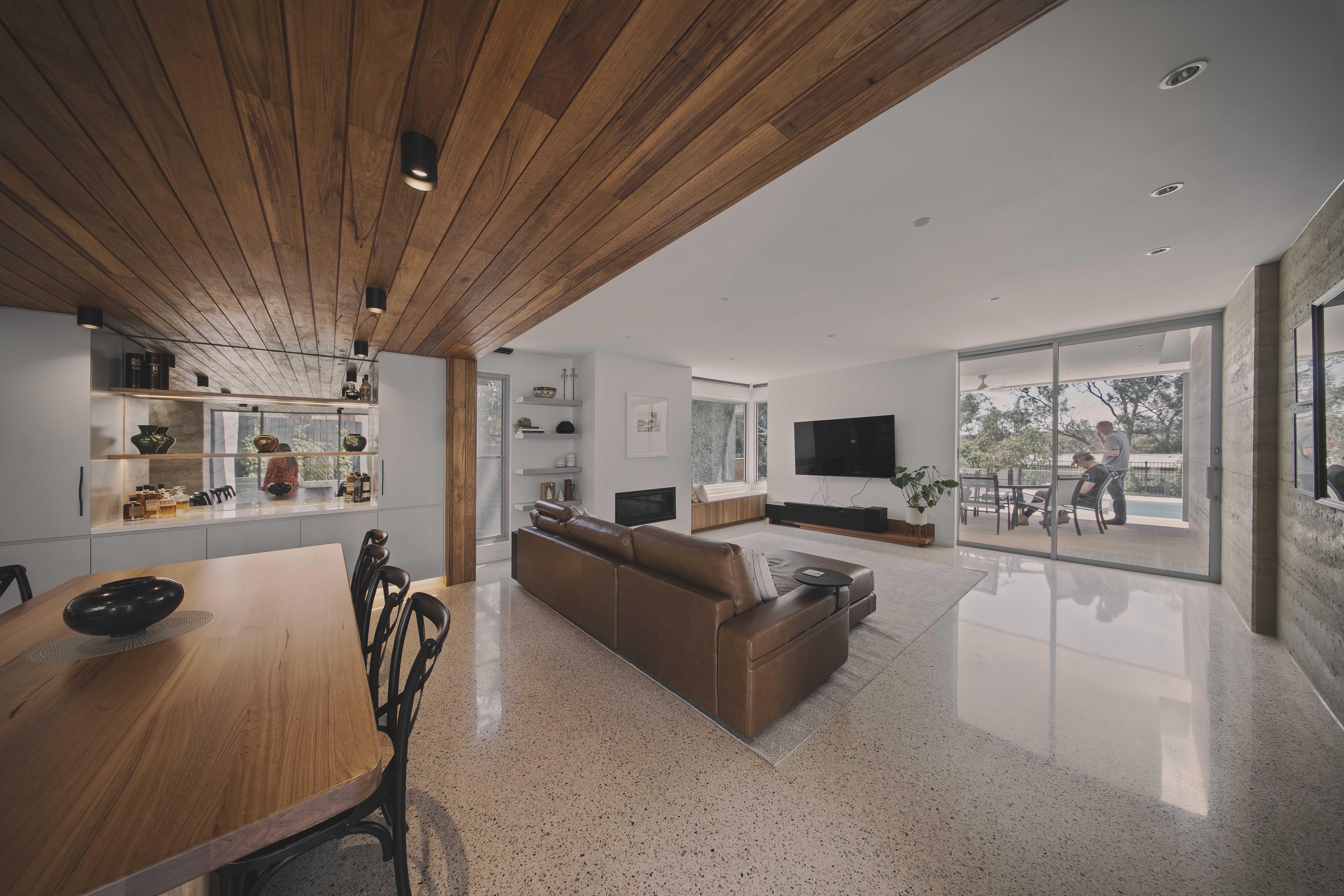 Silver St Eltham interior